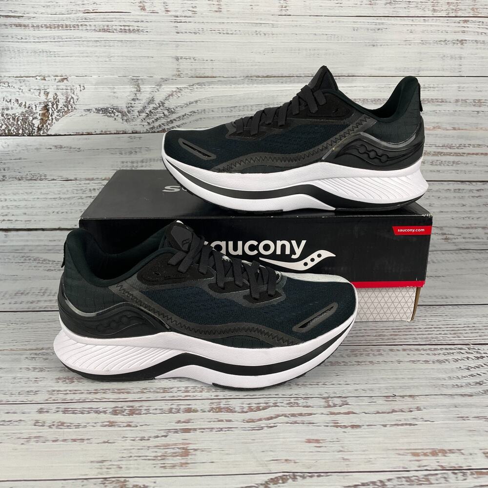 Saucony Endorphin Shift 2 Womens Size 7 Running Shoes Black White